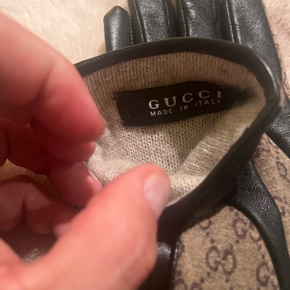 Gucci authentic gloves (female) like new size 7 1/2. These are my wife’s. 🇮🇹 - Picture 3 of 9